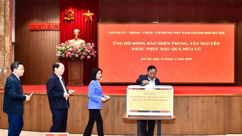  Hà Nội tích cực ủng hộ đồng bào miền Trung, Tây Nguyên khắc phục hậu quả mưa lũ