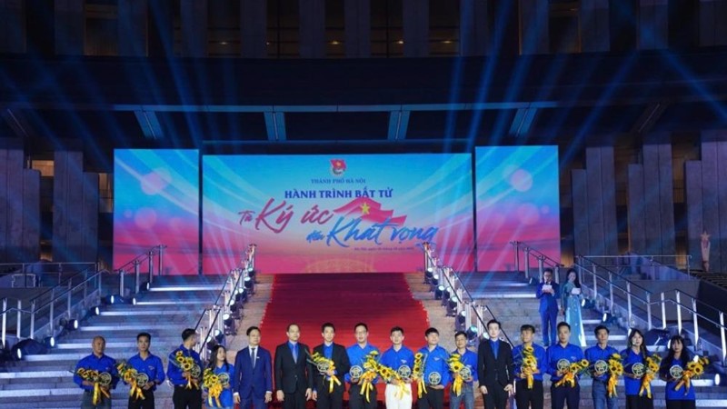 ​  Chương trình “Hành trình bất tử - Từ Ký ức đến khát vọng”