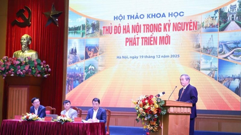 Giải pháp đưa Thủ đô Hà Nội phát triển nhanh, bền vững, xứng tầm vị trí đầu tàu trong giai đoạn phát triển mới của đất nước  ​