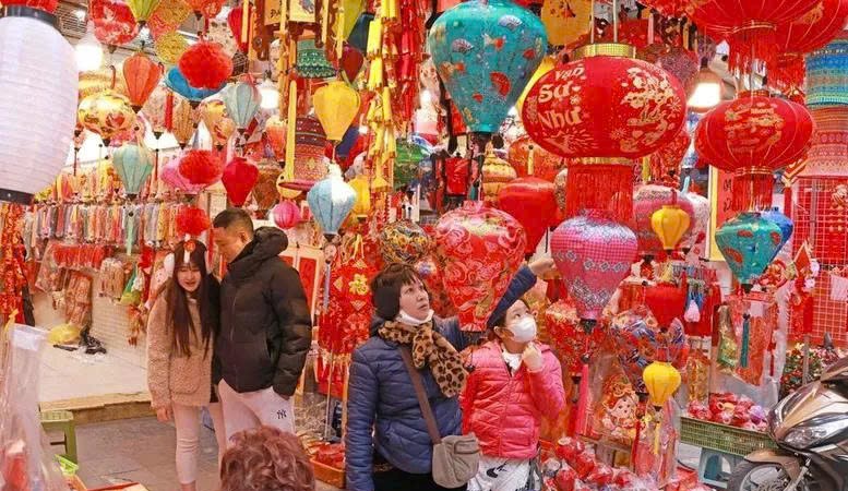 Hà Nội: Tổ chức phục vụ nhân dân đón năm mới, Xuân mới đảm vui tươi, lành mạnh, an toàn, tiết kiệm, gắn với các nhiệm vụ chính trị trọng tâm