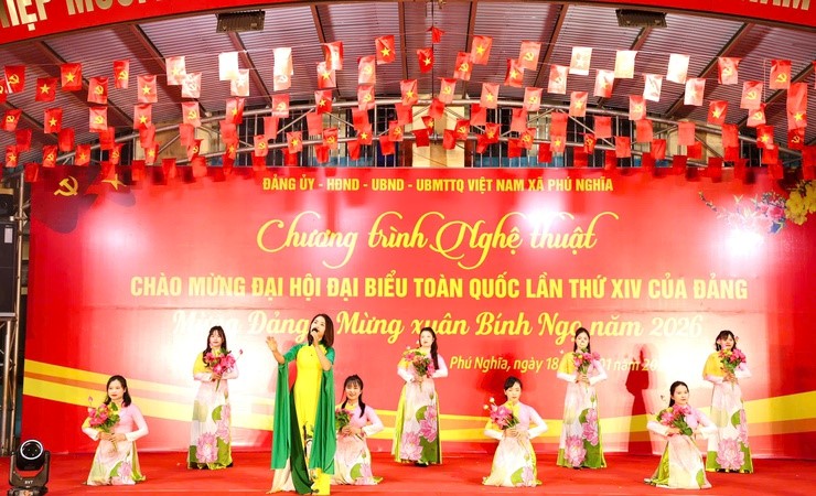 Xã Phú Nghĩa tổ chức Chương trình nghệ thuật chào mừng Đại hội đại biểu toàn quốc lần thứ XIV của Đảng