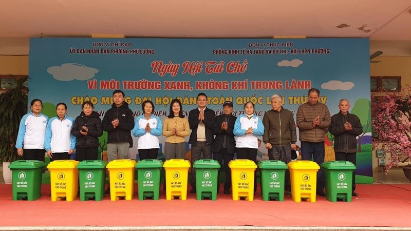 Phường Phú Lương tổ chức “Ngày hội tái chế - Vì môi trường xanh, không khí trong lành”  ​  ​