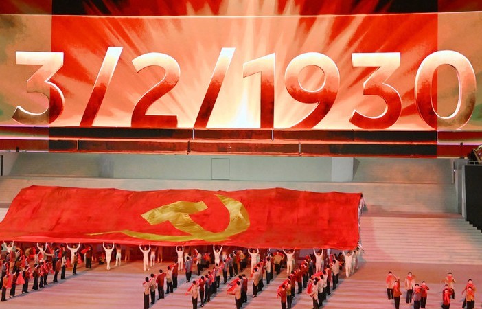 Tiếp nối truyền thống vẻ vang của Đảng, Đảng bộ thành phố Hà Nội xây dựng mô hình lãnh đạo hiện đại, chuyên nghiệp, vì dân