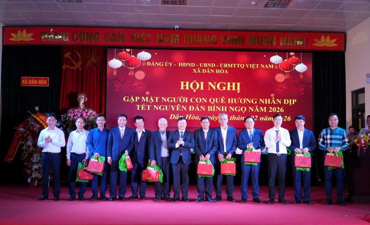 Xã Dân Hòa long trọng tổ chức Hội nghị gặp mặt người con quê hương