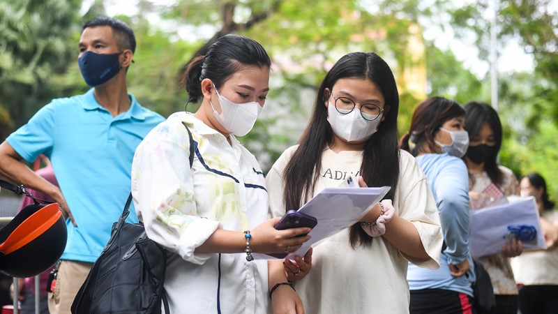 Đề thi Vật lý vào lớp 10 Chuyên ở Hà Nội: Làm đúng hết cũng chỉ được 9,5 điểm