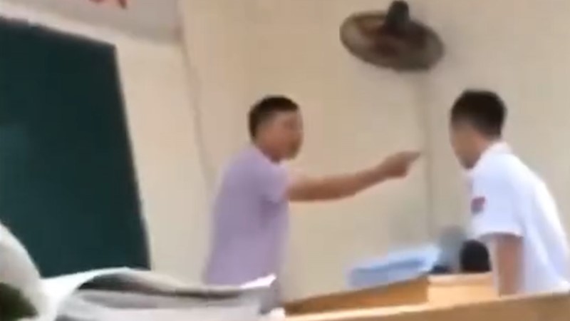 Hà Nội: Xuất hiện clip thầy giáo xưng "mày - tao", mắng chửi học sinh bằng ngôn từ xúc phạm