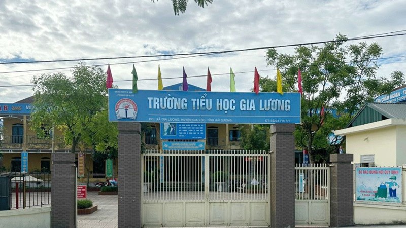 Bộ Giáo dục lên tiếng vụ việc "mẹ không đóng tiền, con không được liên hoan"