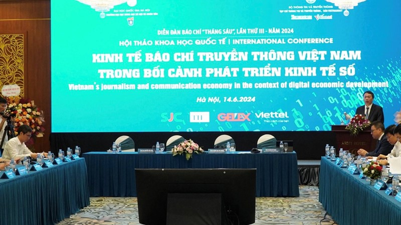 Tìm giải pháp cho bài toán kinh tế báo chí Việt Nam 