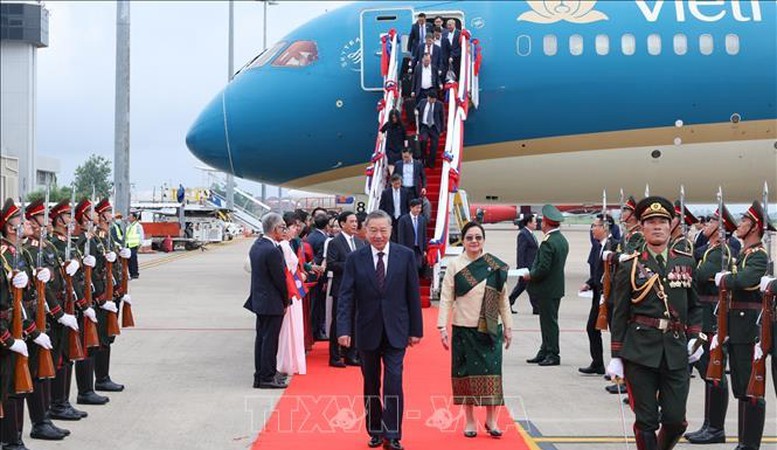 Chủ tịch nước Tô Lâm đến Vientine, bắt đầu thăm cấp Nhà nước tới Lào