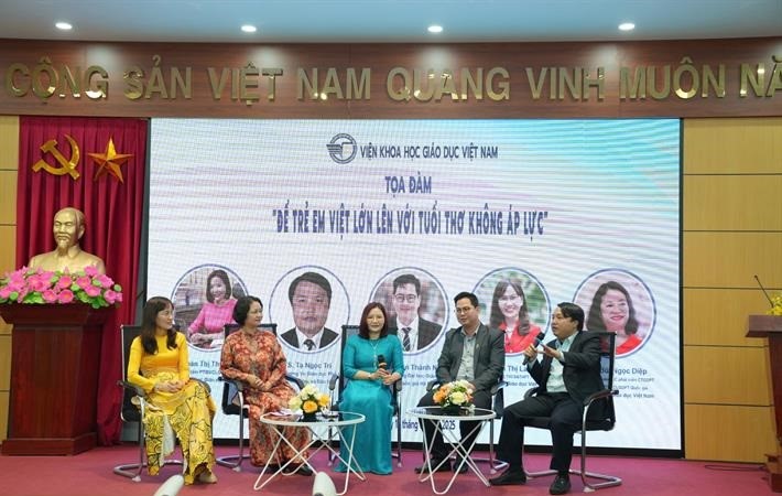 “Để trẻ em Việt lớn lên với tuổi thơ không áp lực”