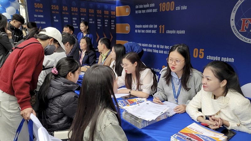 Chốt quy chế tuyển sinh đại học 2025: Chính thức bỏ xét tuyển sớm, không giới hạn số lượng tổ hợp xét tuyển