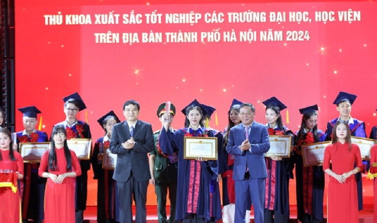 Đưa Thủ đô phát triển xứng tầm