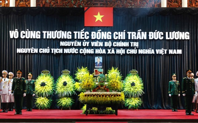 Long trọng lễ viếng nguyên Chủ tịch nước Trần Đức Lương 