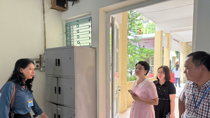 Quận Ba Đình kiểm tra cơ sở vật chất tại các Điểm thi lớp 10 THPT năm 2025