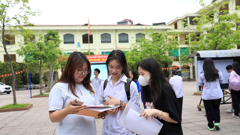 Sáng nay, thí sinh Hà Nội bước vào môn thi cuối của kỳ thi lớp 10 THPT năm 2025
