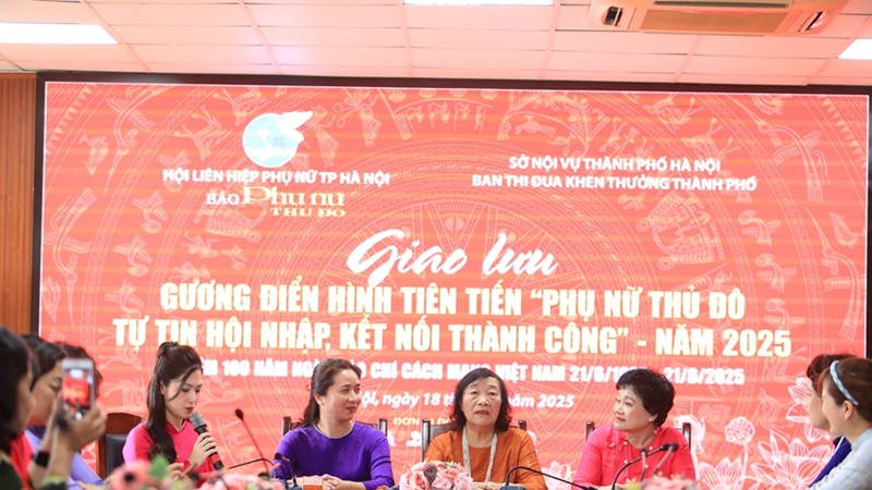 Trực tiếp Giao lưu gương điển hình tiên tiến “Phụ nữ Thủ đô Tự tin - Hội nhập - Kết nối thành công” năm 2025