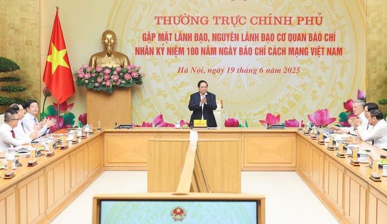 Thủ tướng: Báo chí cách mạng tiếp tục phát huy truyền thống trăm năm với 'tâm sáng - lòng trong - bút sắc'