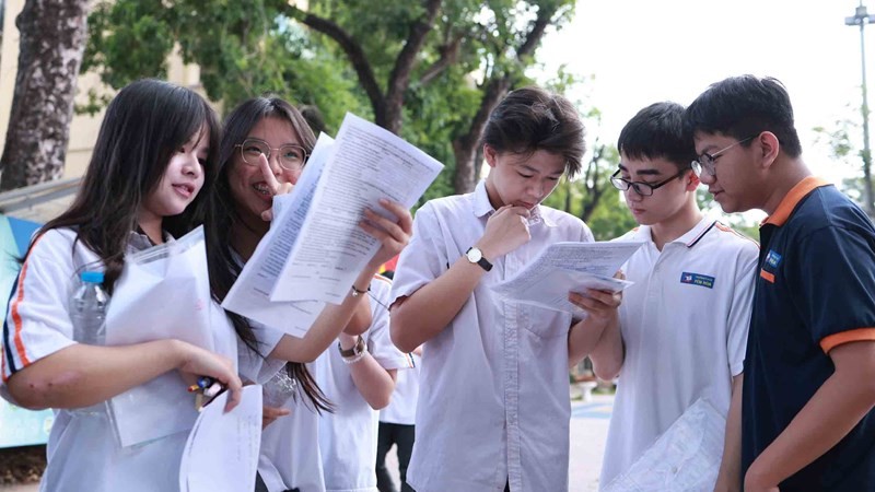 Hà Nội công bố điểm chuẩn vào lớp 10 năm học 2025-2026 của 4 trường chuyên