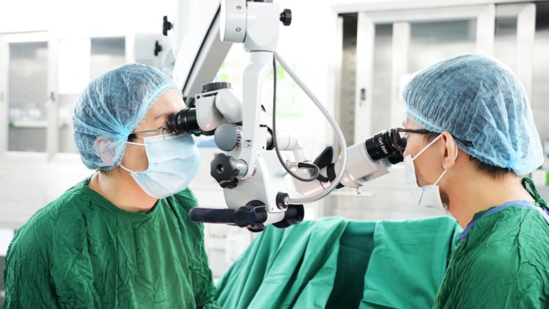 Mổ micro TESE -  Tìm tinh trùng cho nam giới vô tinh