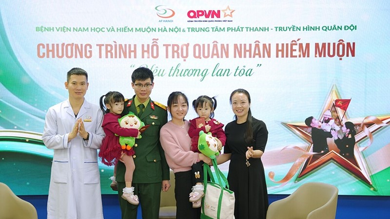 Trao gửi yêu thương  đến với các gia đình quân nhân hiếm muộn