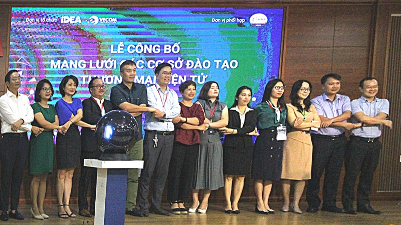 Liên kết đào tạo nhân lực thương mại điện tử chất lượng cao