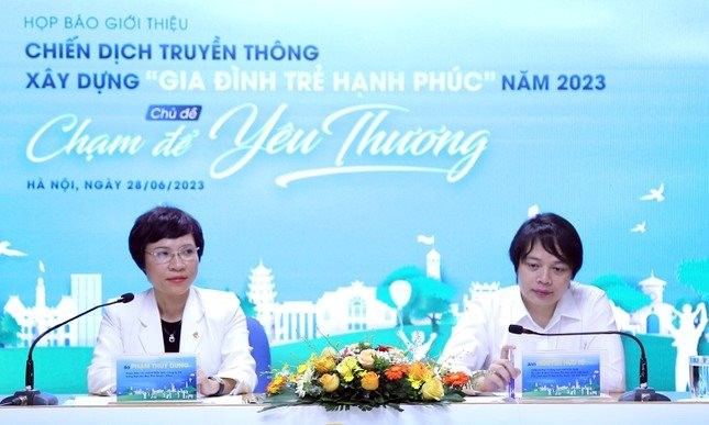 Khởi động truyền thông xây dựng Gia đình trẻ hạnh phúc chủ đề “Chạm để yêu thương” trên MXH