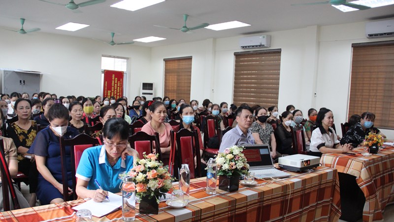 Hội LHPN quận Hà Đông: Tập huấn kiến thức pháp luật về an toàn giao thông cho phụ nữ cơ sở