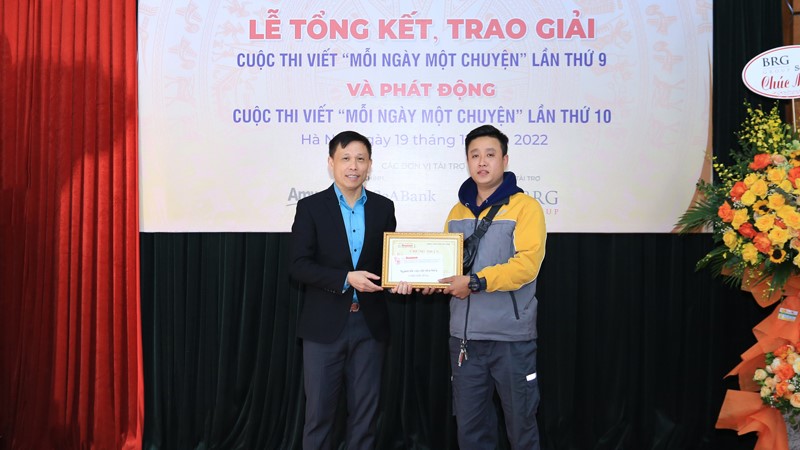 “Mỗi ngày một chuyện” - xây dựng người Thủ đô văn minh, thanh lịch