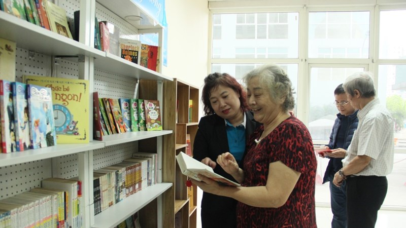 Hội LHPN quận Cầu Giấy: Chung tay phát triển văn hóa đọc cho phụ nữ, trẻ em