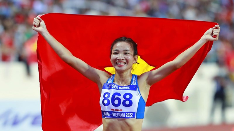 VĐV Nguyễn Thị Oanh xuất sắc giành 3 Huy chương Vàng cá nhân tại SEA Games 32
