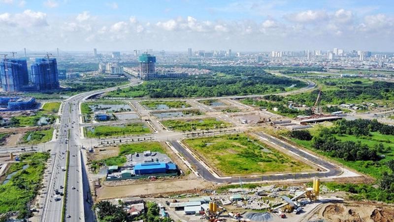 Giá đất nhìn từ câu chuyện miếng đất chung 1 con mương nhưng 2 loại giá