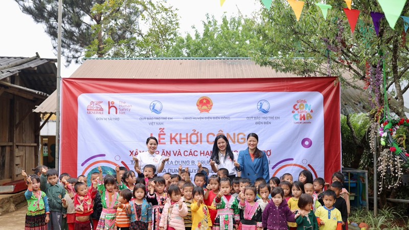 “Sức khỏe trao mình - Trường mới trao em“