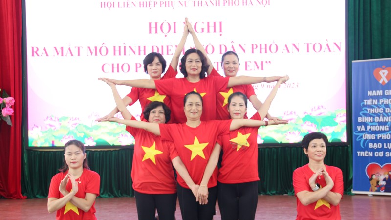 Ra mắt mô hình “Tổ dân phố an toàn cho phụ nữ và trẻ em“ tại phường Tứ Liên
