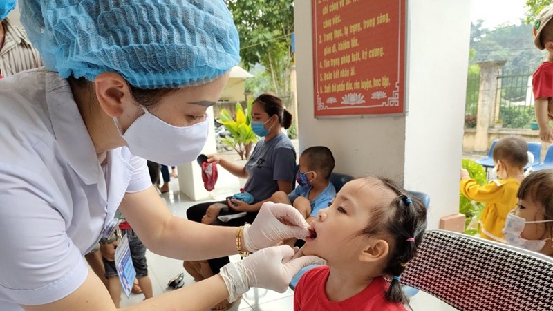 Hà Nội: Bổ sung vitamin A đợt 2 cho hơn 385.000 trẻ em từ 1-2/12/2023