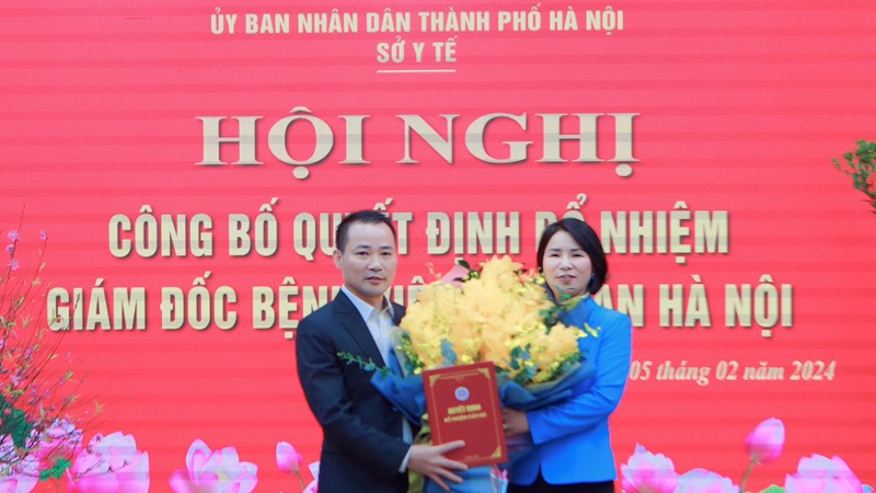 Sở Y tế Hà Nội công bố quyết định công tác cán bộ