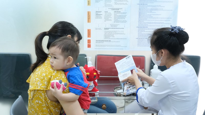 Việt Nam lần đầu triển khai tiêm vắc-xin phòng viêm màng não mô cầu nhóm B thế hệ mới
