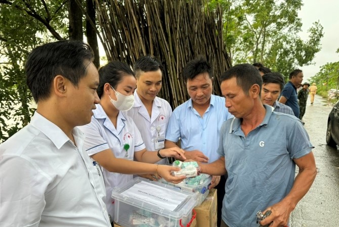 Sở Y tế Hà Nội: Tăng cường công tác đáp ứng y tế trong và sau mưa lũ