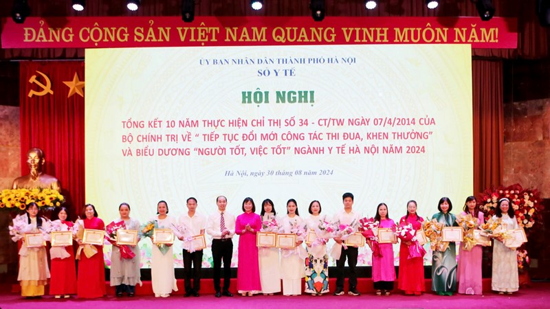 Biểu dương “Người tốt, việc tốt” ngành Y tế Hà Nội năm 2024