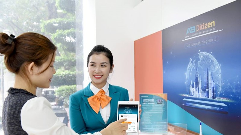 ABBANK: Bứt phá lượng giao dịch trên kênh ngân hàng số