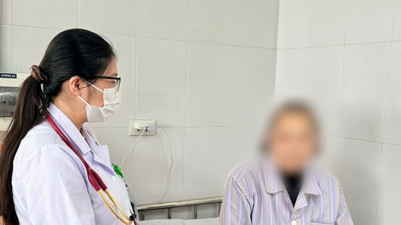 Người phụ nữ 65 tuổi nhiễm giun đũa chó mèo: Cảnh báo nguy cơ từ thú cưng trong nhà  