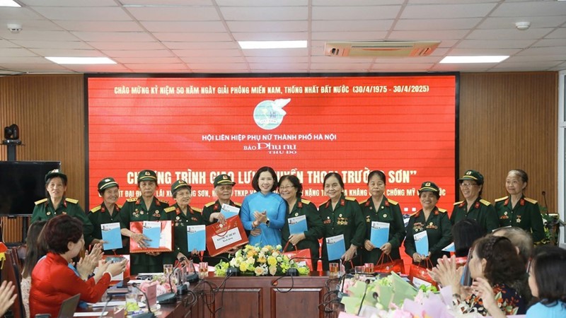 Những “bông hoa thép” giữa đại ngàn Trường Sơn