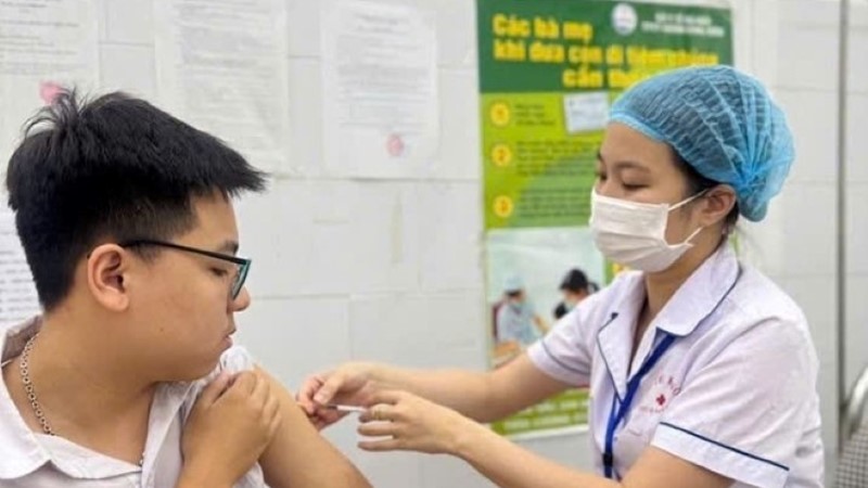 Hà Nội triển khai hiệu quả chiến dịch tiêm chủng vắc xin sởi đợt 3 năm 2025