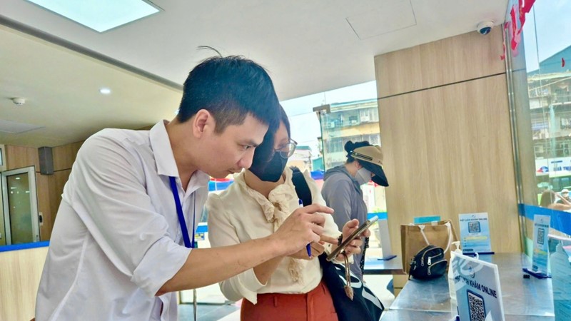 Bệnh viện Da liễu Trung ương triển khai đăng ký khám bệnh trực tuyến: Tiện lợi, nhanh chóng