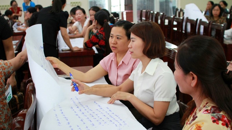 Chương trình “Tư vấn kiến thức quản lý tài chính gia đình năm 2025”: Hành trình trao quyền kinh tế cho phụ nữ Thủ đô