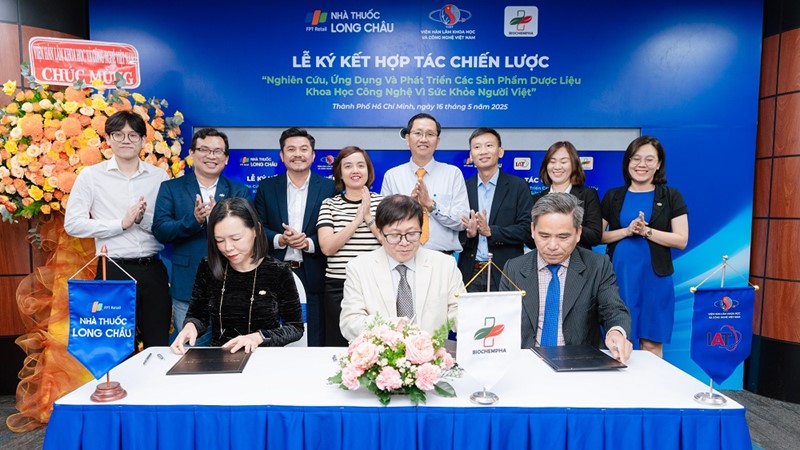 Thúc đẩy ứng dụng công nghệ vào dược liệu: Gắn kết nghiên cứu và thực tiễn vì sức khỏe cộng đồng