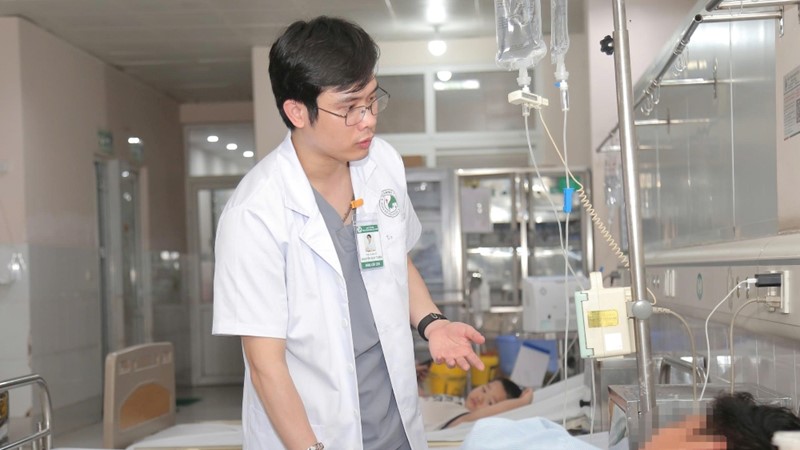 Cấp cứu thành công nam thanh niên bị suy thận cấp do say nóng