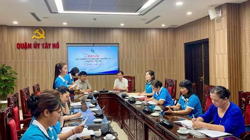Hội LHPN phường Tây Hồ khởi động vận hành thử nghiệm mô hình chính quyền 2 cấp
