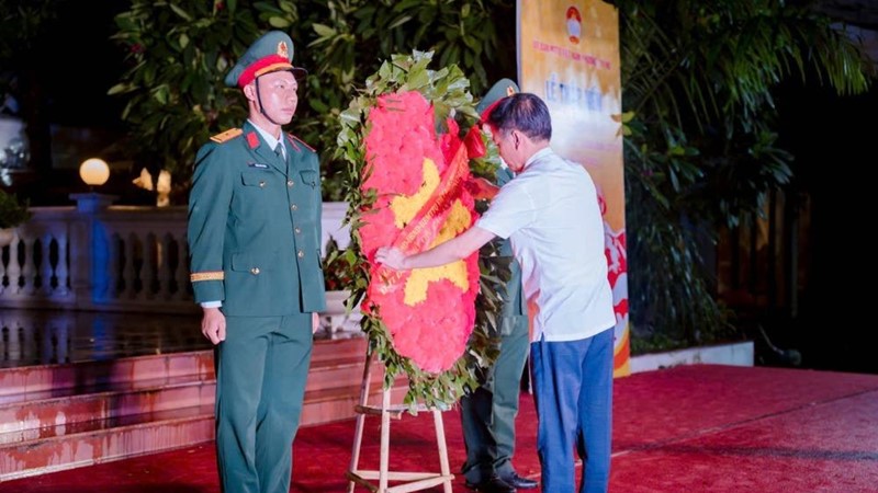 Đêm thắp nến thiêng liêng ở phường Tây Hồ