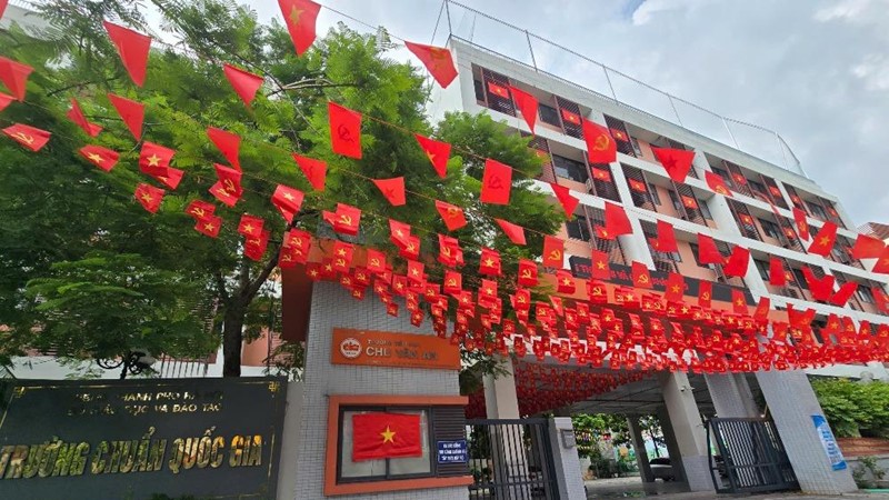 Phường Tây Hồ tưng bừng cờ hoa mừng Quốc khánh 2/9