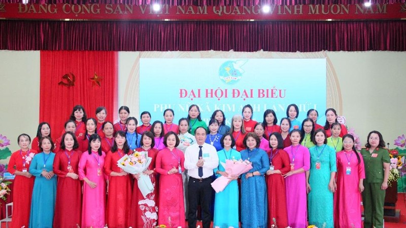 Hội LHPN xã Kim Anh thi đua hành động với khí thế mới